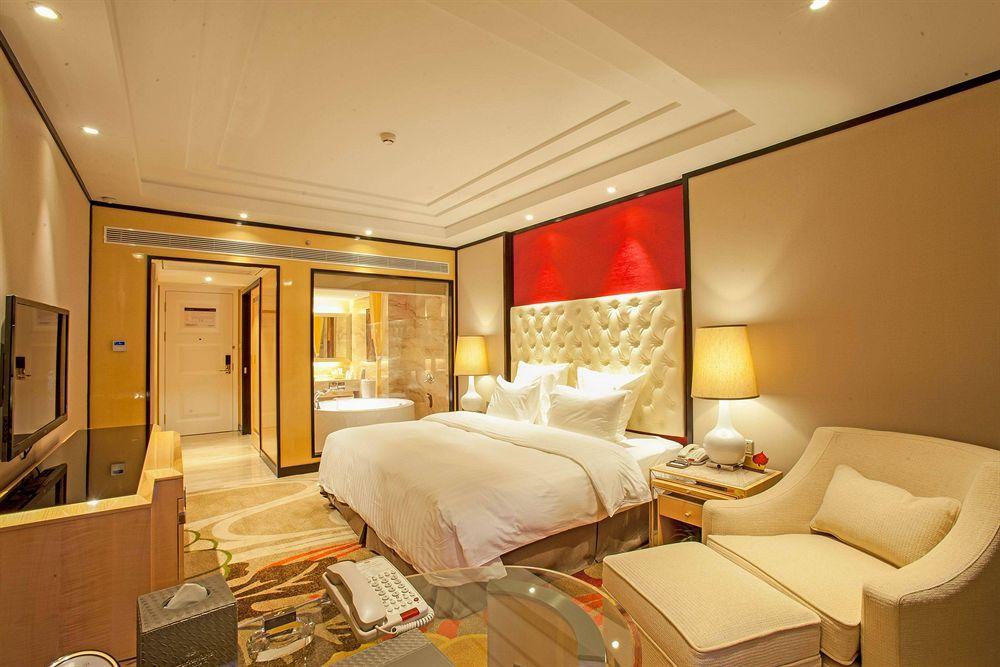 Nanning Landmark Hotel Екстериор снимка