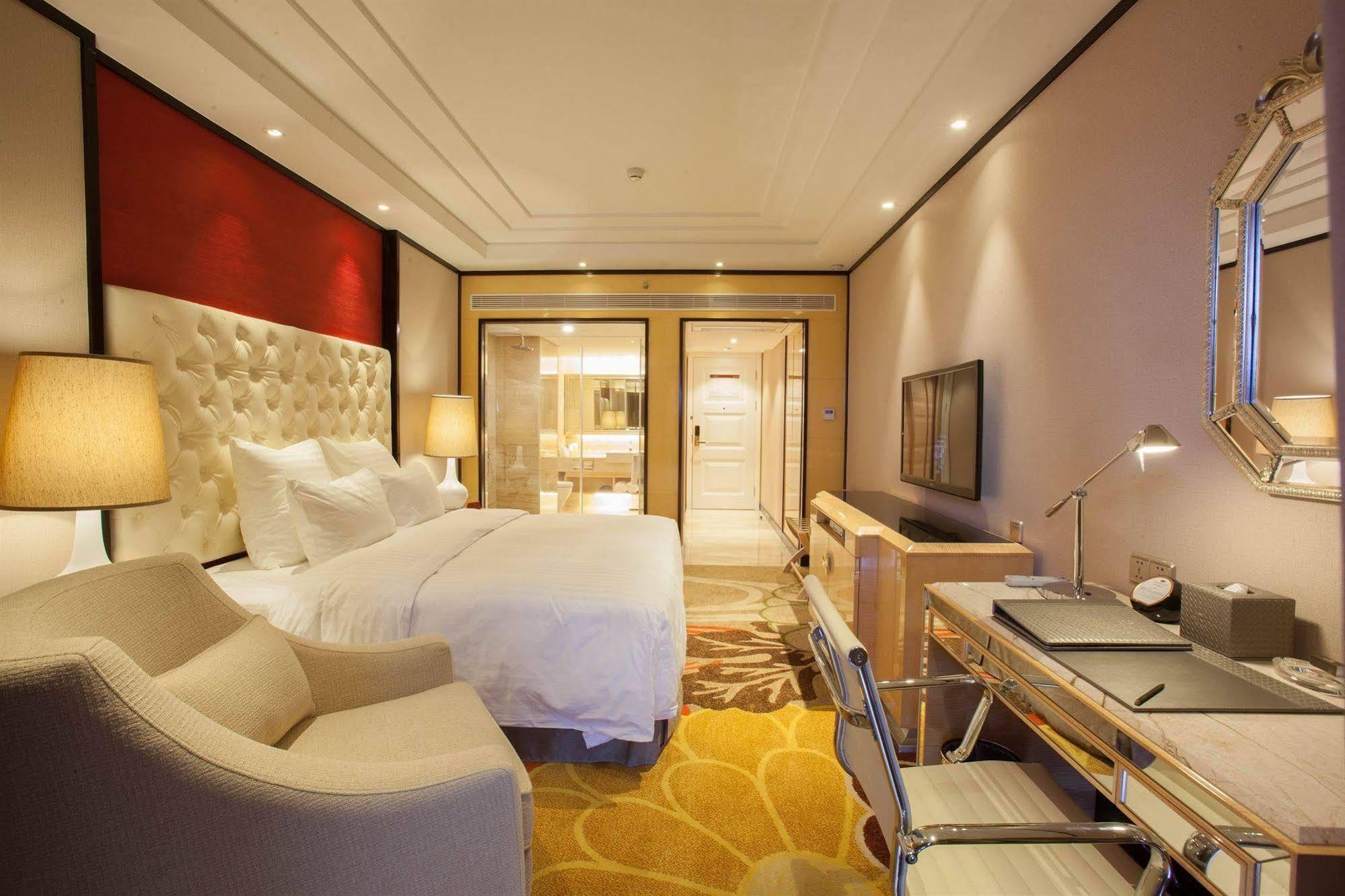 Nanning Landmark Hotel Екстериор снимка